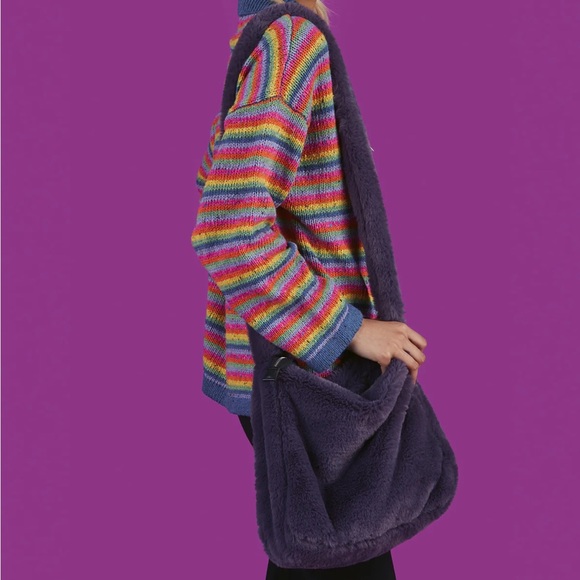 unif faye large fluffy bag in purple - Picture 1 of 8